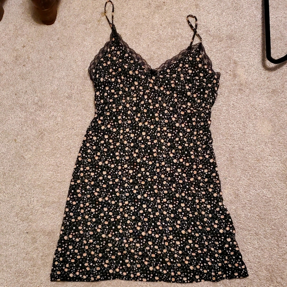 SUMMER DRESS W/ lace trimming